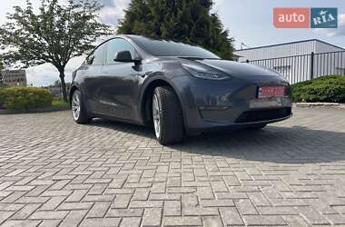 Внедорожник / Кроссовер Tesla Model Y 2021 в 