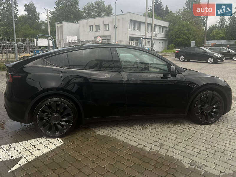 Внедорожник / Кроссовер Tesla Model Y 2022 в Львове