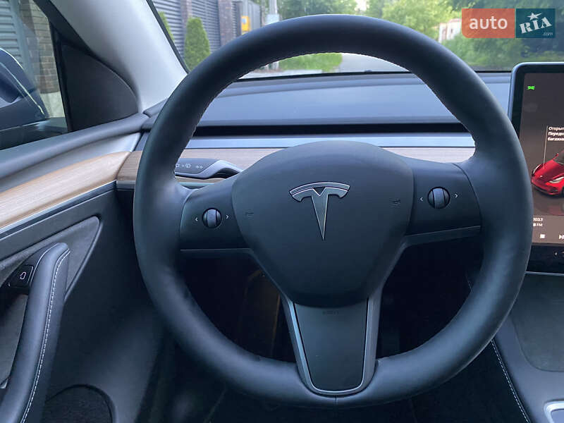 Позашляховик / Кросовер Tesla Model Y 2022 в Києві