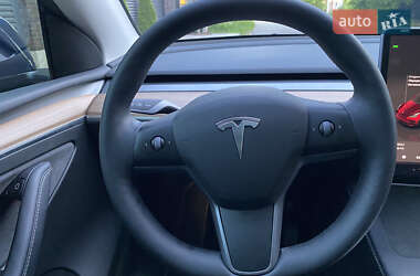 Внедорожник / Кроссовер Tesla Model Y 2022 в 