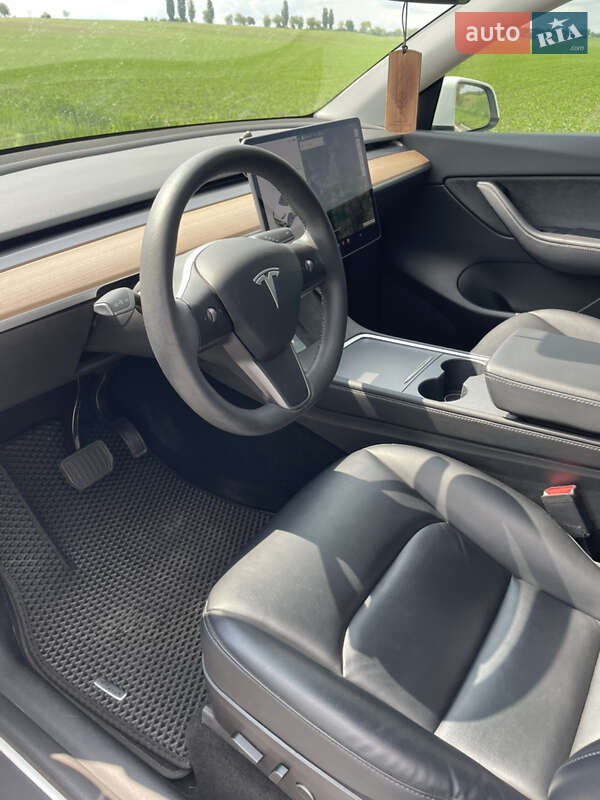 Позашляховик / Кросовер Tesla Model Y 2022 в Києві
