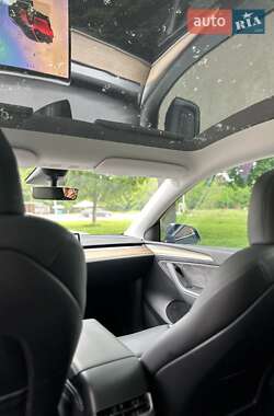 Внедорожник / Кроссовер Tesla Model Y 2022 в 