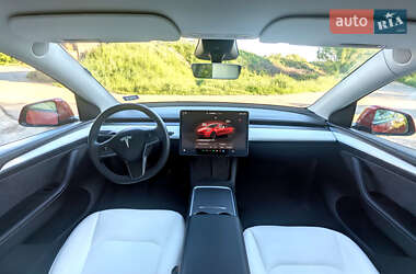 Позашляховик / Кросовер Tesla Model Y 2023 в 