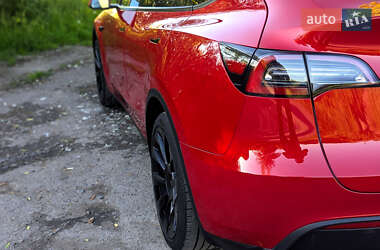 Позашляховик / Кросовер Tesla Model Y 2023 в 