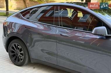 Внедорожник / Кроссовер Tesla Model Y 2023 в 