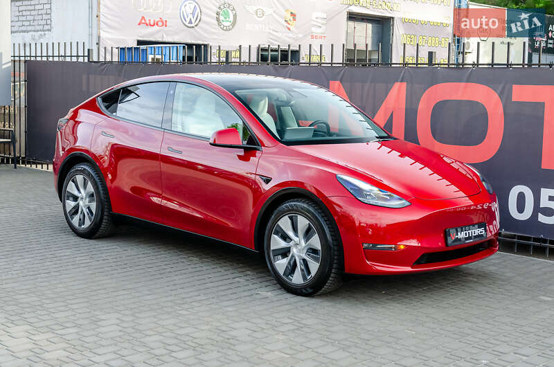 Внедорожник / Кроссовер Tesla Model Y 2021 в Киеве
