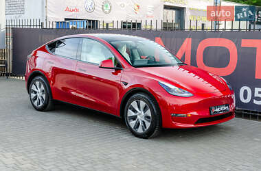Внедорожник / Кроссовер Tesla Model Y 2021 в 