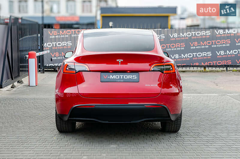 Внедорожник / Кроссовер Tesla Model Y 2021 в Киеве