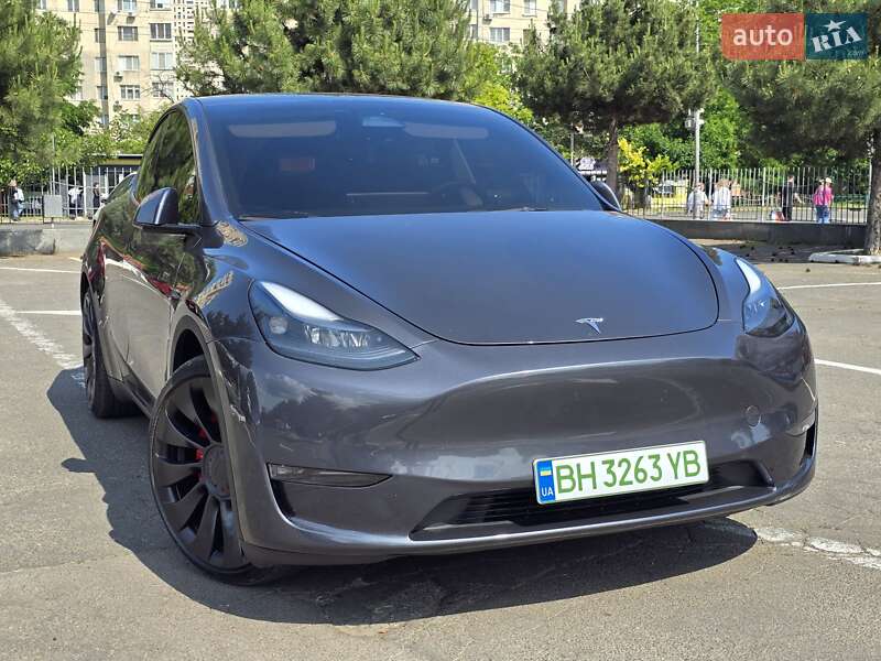 Tesla Model Y 2022