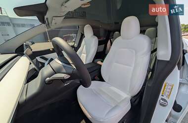 Позашляховик / Кросовер Tesla Model Y 2022 в Києві