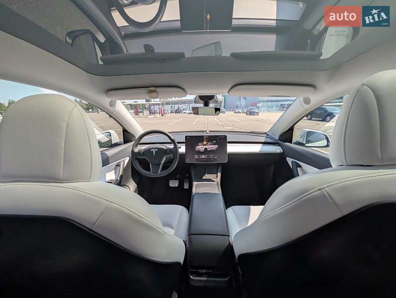 Позашляховик / Кросовер Tesla Model Y 2022 в Києві