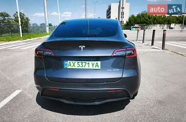 Позашляховик / Кросовер Tesla Model Y 2022 в 