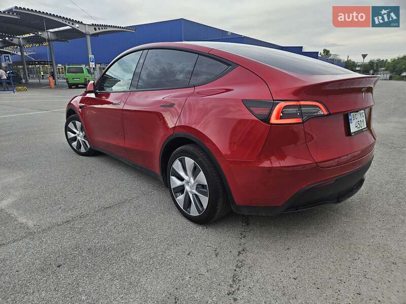 Внедорожник / Кроссовер Tesla Model Y 2023 в Львове