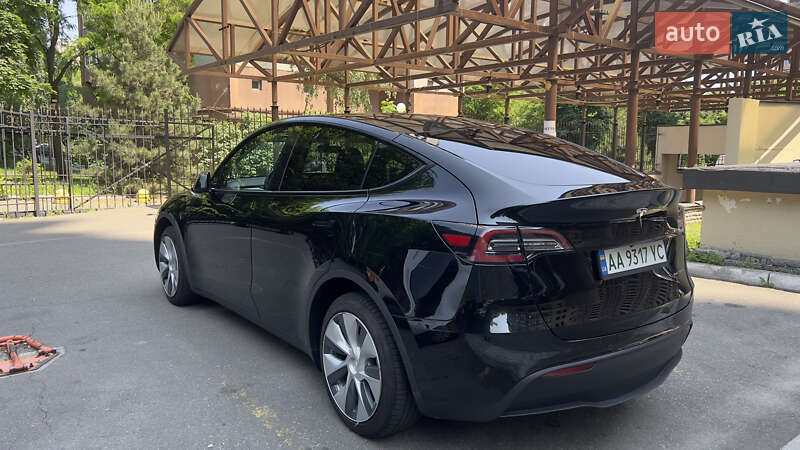 Внедорожник / Кроссовер Tesla Model Y 2020 в Киеве