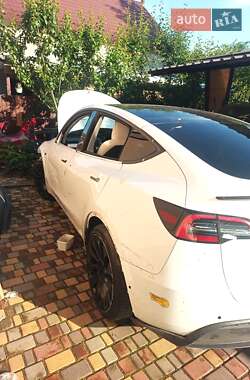 Внедорожник / Кроссовер Tesla Model Y 2022 в 