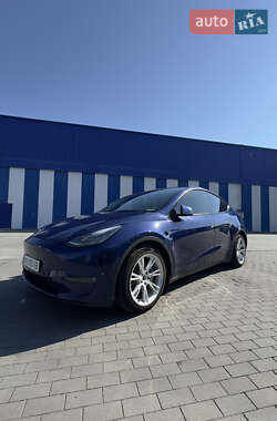 Внедорожник / Кроссовер Tesla Model Y 2021 в 