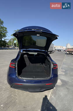 Внедорожник / Кроссовер Tesla Model Y 2021 в 