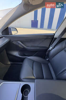 Внедорожник / Кроссовер Tesla Model Y 2021 в 