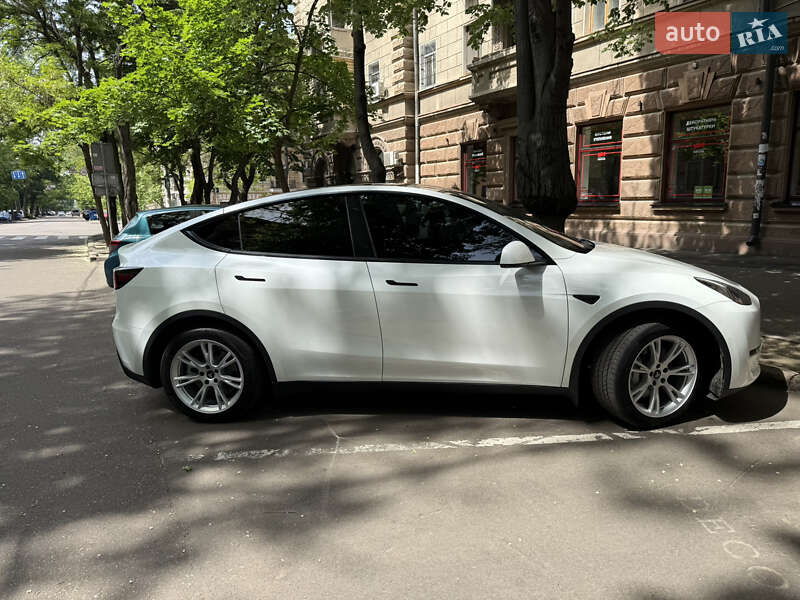 Внедорожник / Кроссовер Tesla Model Y 2020 в Одессе