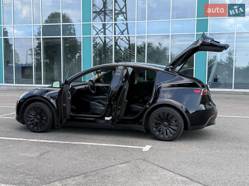 Внедорожник / Кроссовер Tesla Model Y 2023 в Днепре