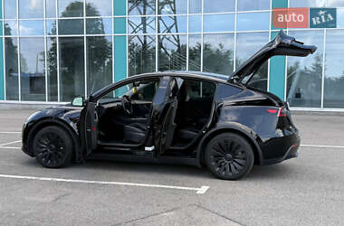 Внедорожник / Кроссовер Tesla Model Y 2023 в 