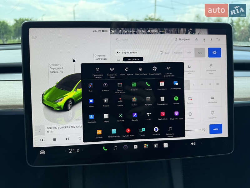 Внедорожник / Кроссовер Tesla Model Y 2023 в Днепре