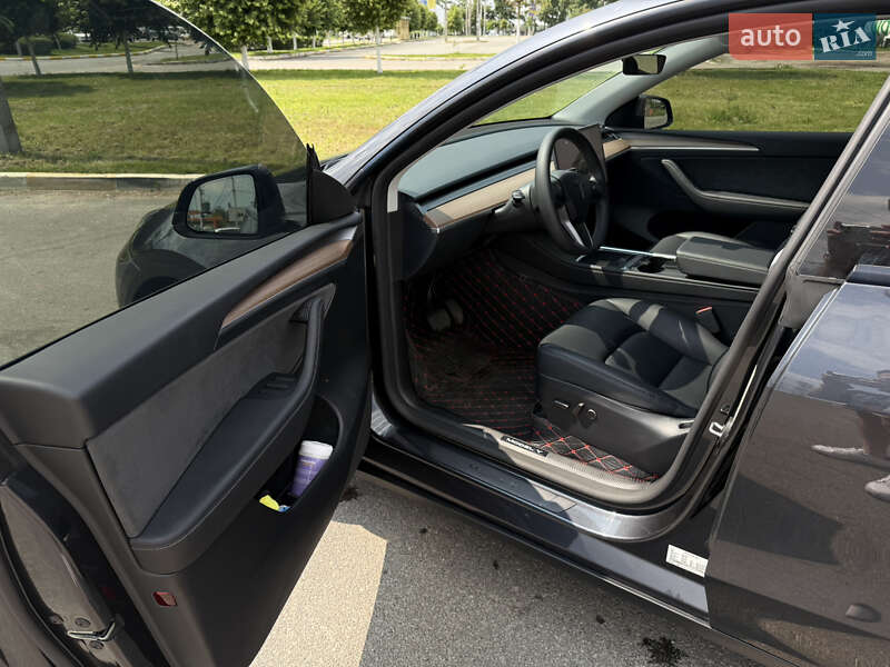 Внедорожник / Кроссовер Tesla Model Y 2024 в Ирпене
