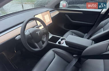 Позашляховик / Кросовер Tesla Model Y 2023 в 
