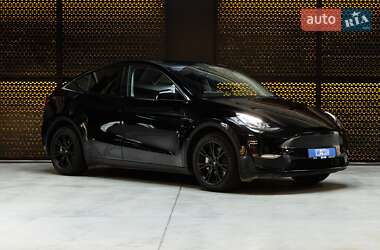 Позашляховик / Кросовер Tesla Model Y 2022 в 