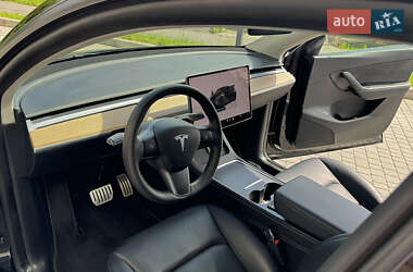 Внедорожник / Кроссовер Tesla Model Y 2022 в 