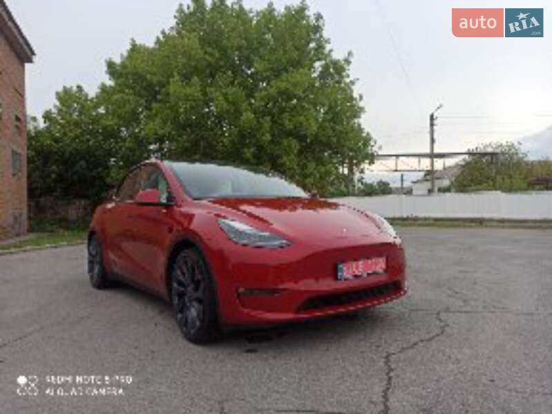 Позашляховик / Кросовер Tesla Model Y 2021 в 