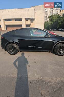 Внедорожник / Кроссовер Tesla Model Y 2023 в 