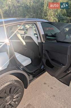 Внедорожник / Кроссовер Tesla Model Y 2023 в 