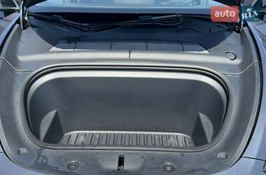 Внедорожник / Кроссовер Tesla Model Y 2022 в 