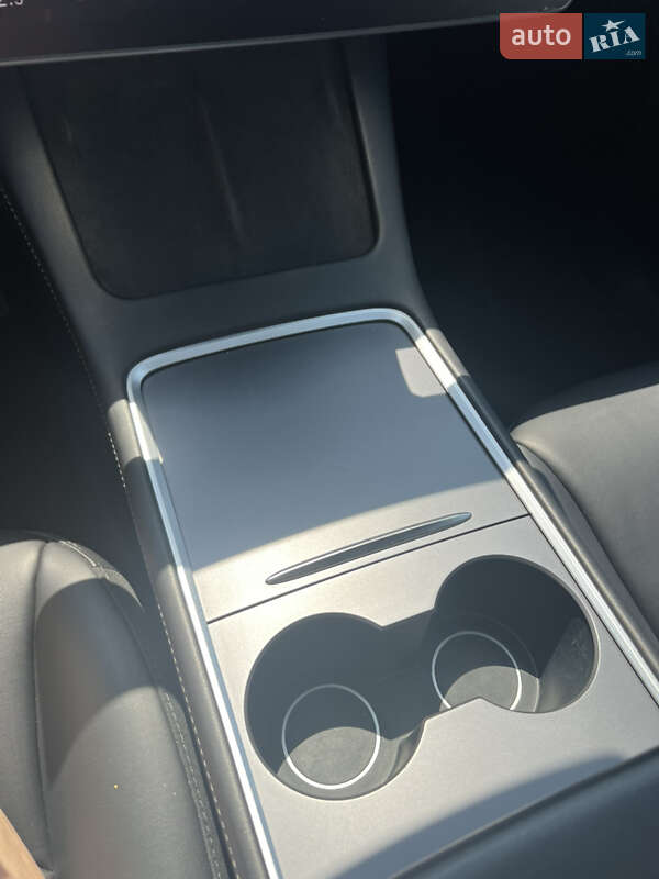 Внедорожник / Кроссовер Tesla Model Y 2022 в Виннице