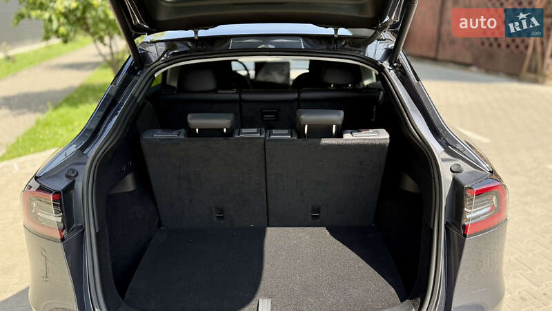 Внедорожник / Кроссовер Tesla Model Y 2023 в Львове