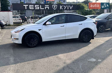Внедорожник / Кроссовер Tesla Model Y 2021 в 