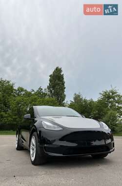 Позашляховик / Кросовер Tesla Model Y 2023 в 