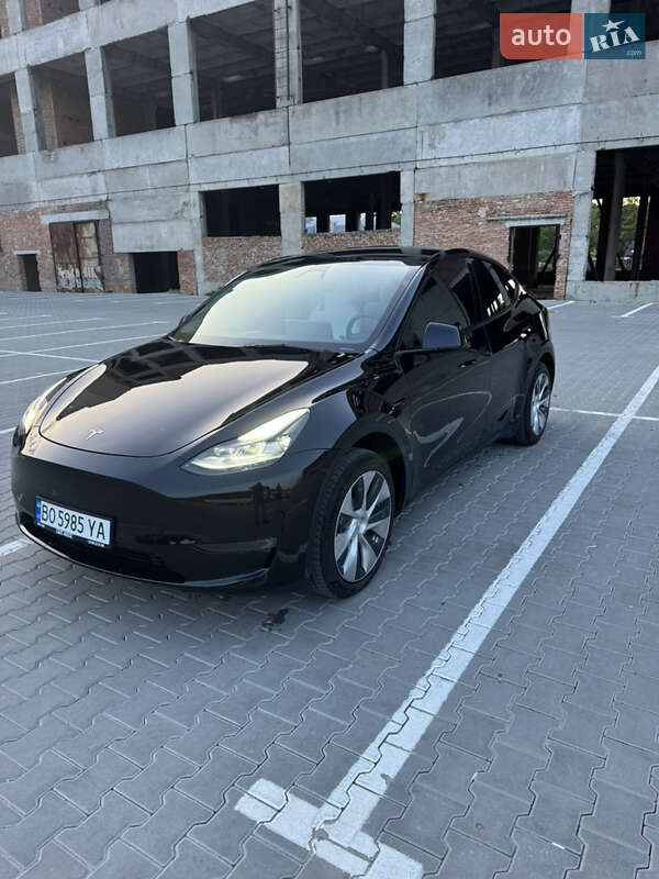 Внедорожник / Кроссовер Tesla Model Y 2023 в Тернополе