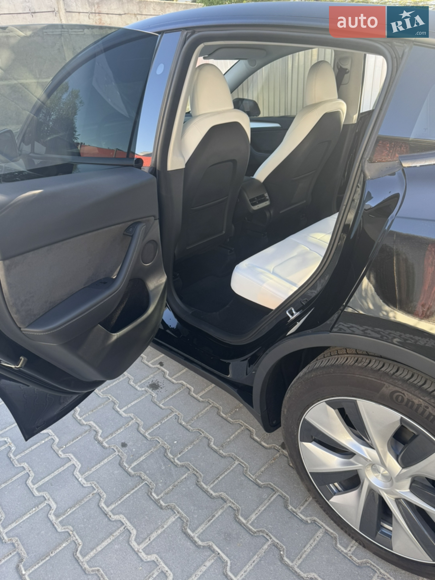 2023 Tesla Model Y - мініатюра 26