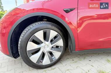 Внедорожник / Кроссовер Tesla Model Y 2021 в 