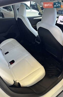 Внедорожник / Кроссовер Tesla Model Y 2024 в 