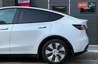 Позашляховик / Кросовер Tesla Model Y 2023 в 