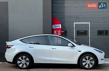 Позашляховик / Кросовер Tesla Model Y 2023 в 
