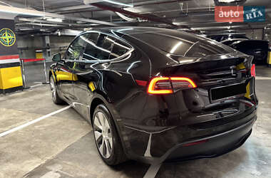 Внедорожник / Кроссовер Tesla Model Y 2021 в 