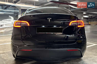 Внедорожник / Кроссовер Tesla Model Y 2021 в 