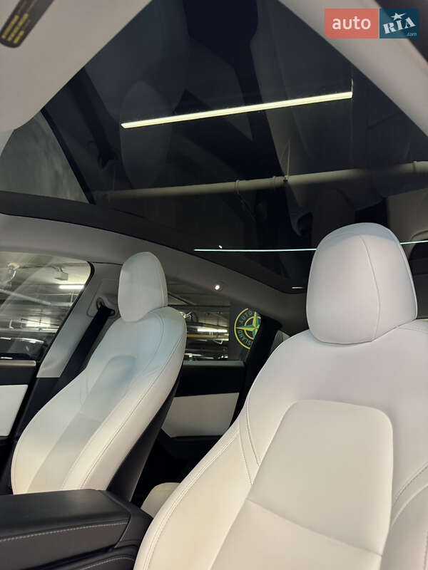 Внедорожник / Кроссовер Tesla Model Y 2021 в Днепре