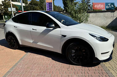 Позашляховик / Кросовер Tesla Model Y 2021 в 