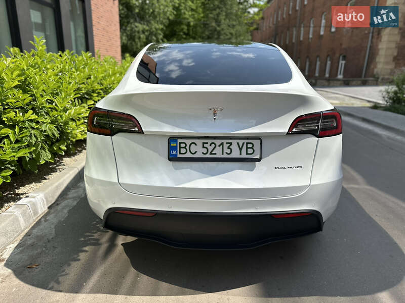 Позашляховик / Кросовер Tesla Model Y 2020 в Львові