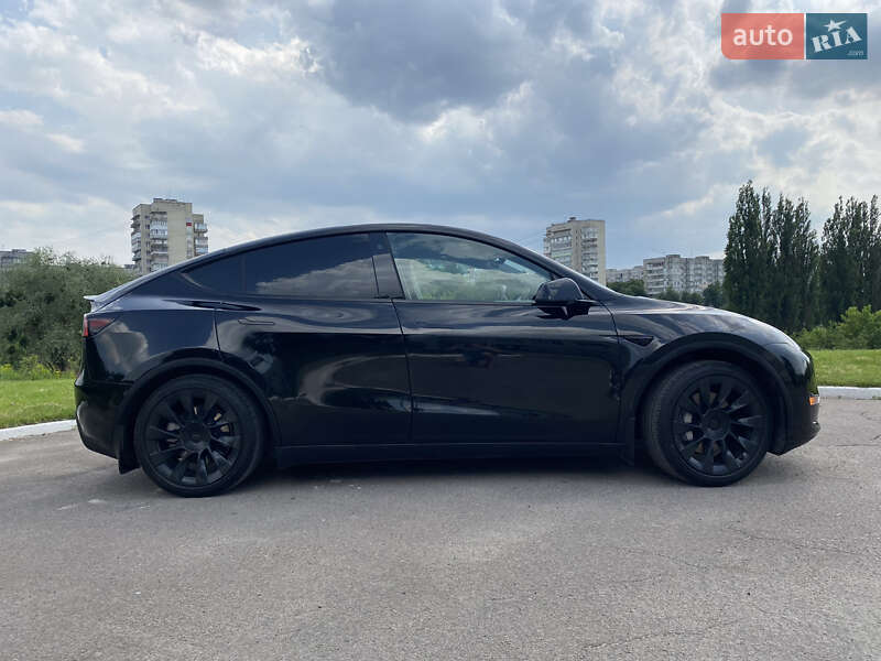 Внедорожник / Кроссовер Tesla Model Y 2022 в Ровно